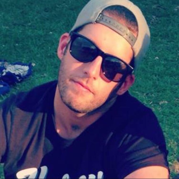 Meet your Posher, James - Picture 1 of 1